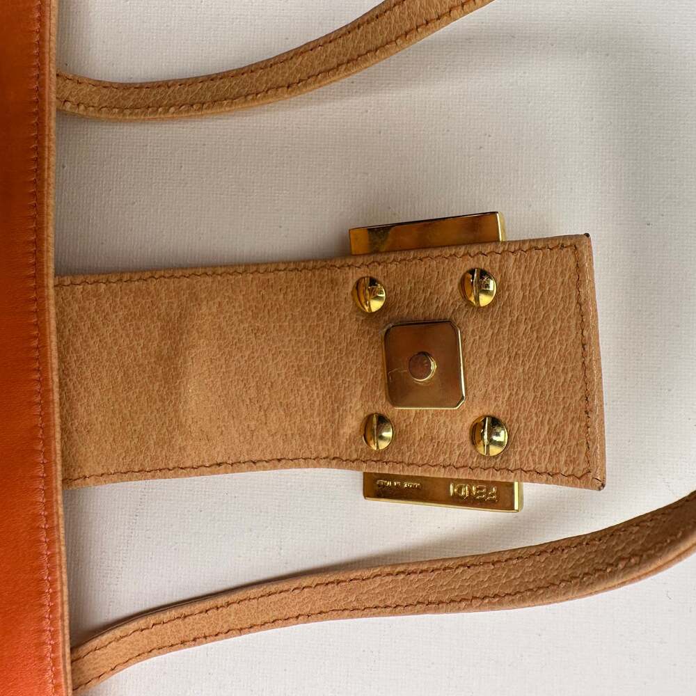 Bolso de hombro Fendi Mamma Baguette de cuero rosa ref.1597905 - - Picture 6 of 8